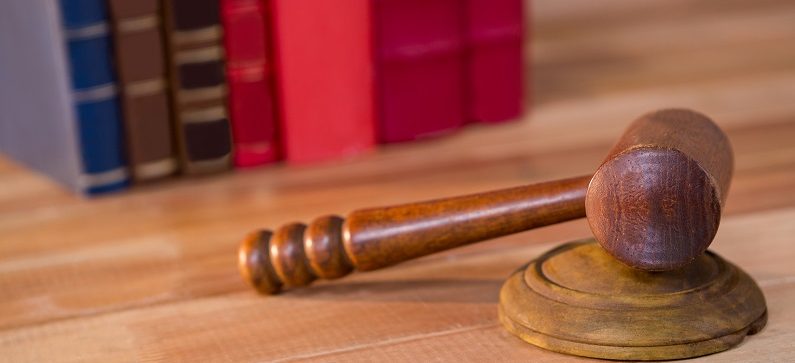 Legal notice 1 judge