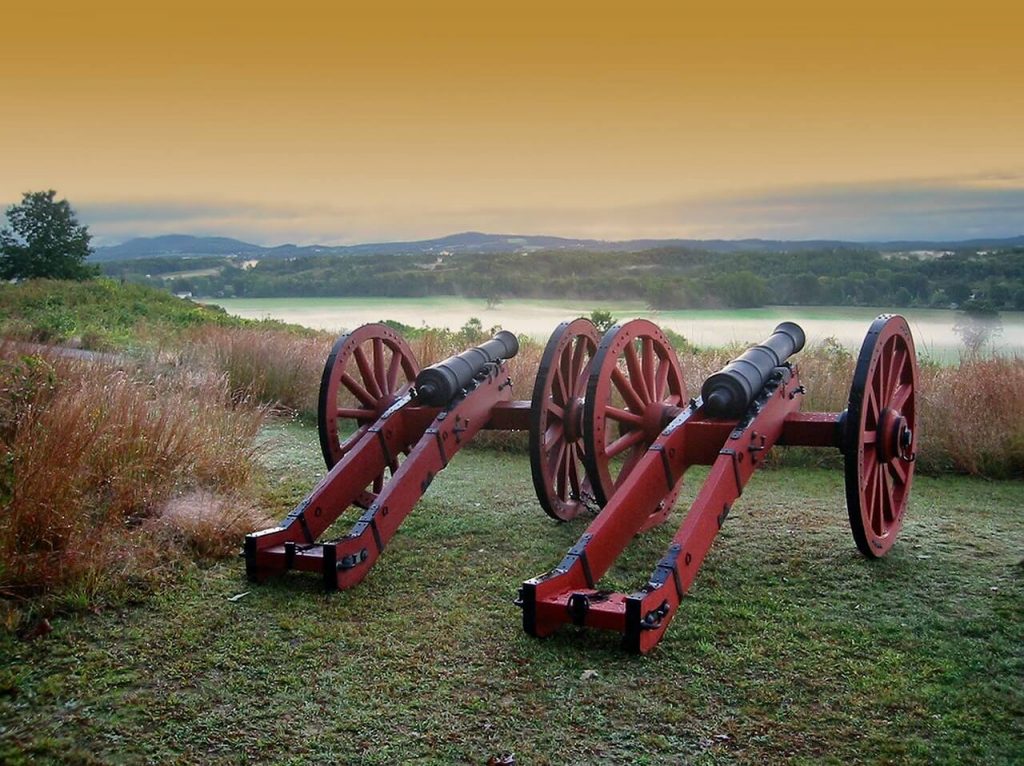 civil war chess set cannons