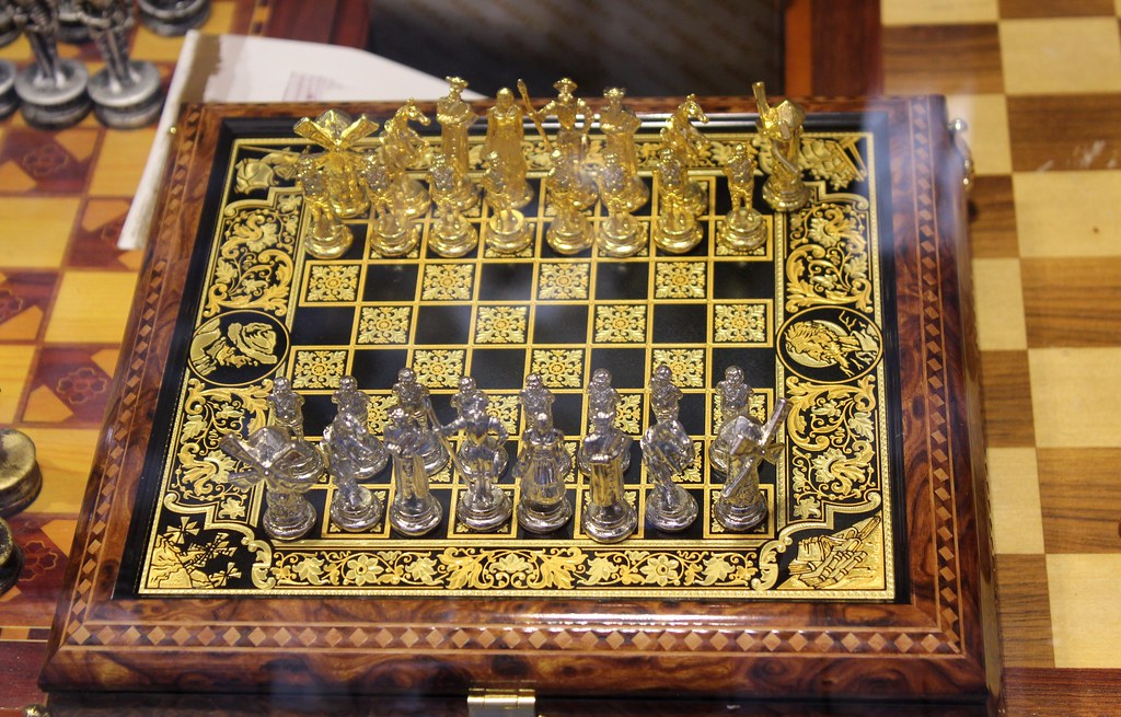 chessboard dimensions gold