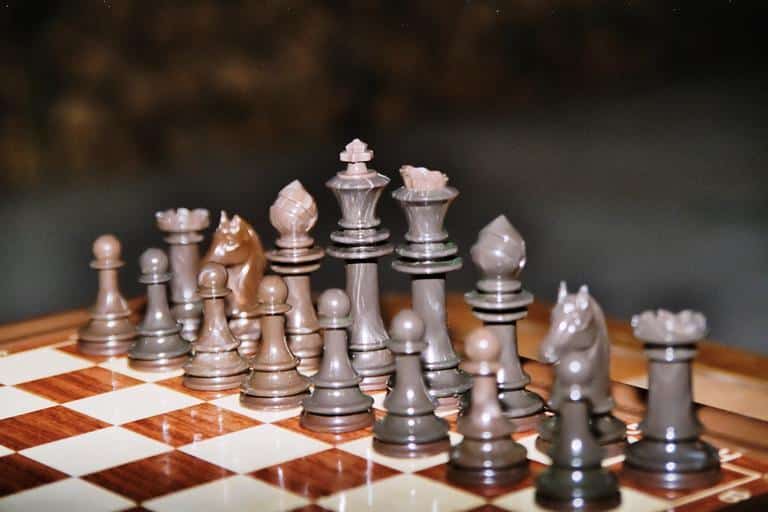 play chess online