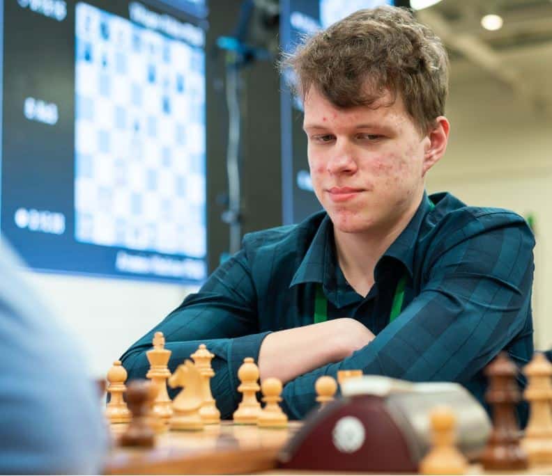 Vladislav Artemiev  Top Chess Players 