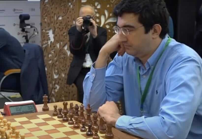 TOP 10 CHESS GAMES - Tigran Petrosian