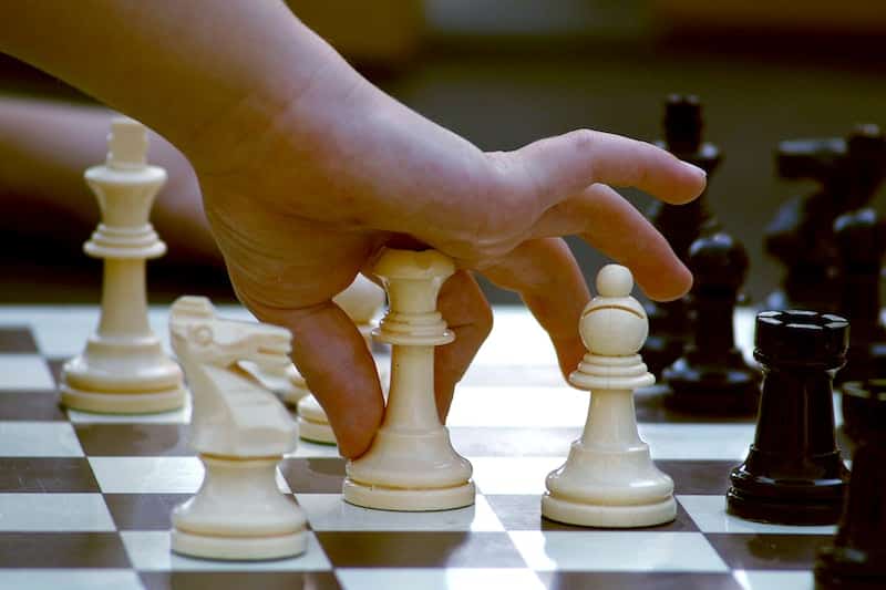 What is the most famous chess set in the world?