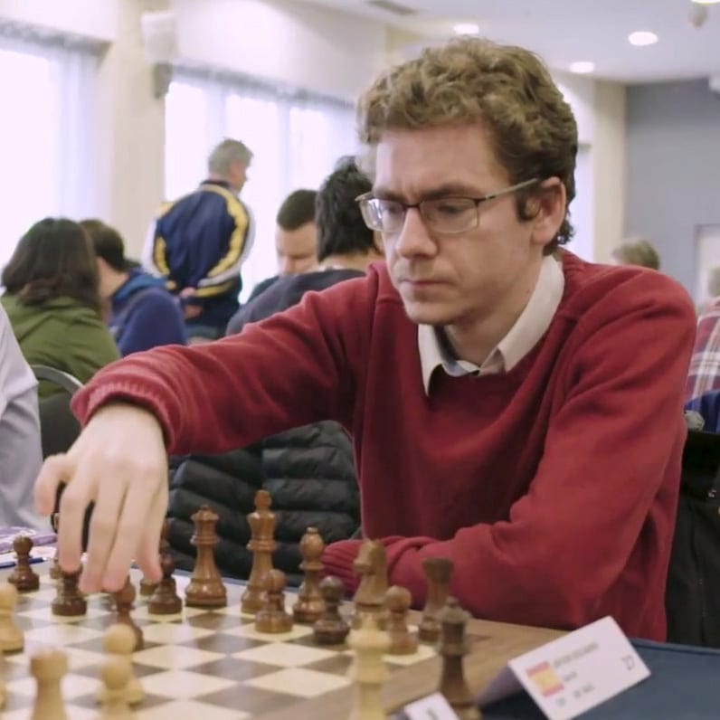 Human Chess Player Reaches 2900 FIDE Rating