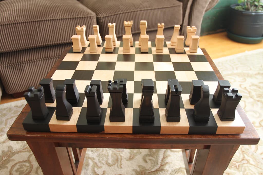 Who makes a nice chess set?