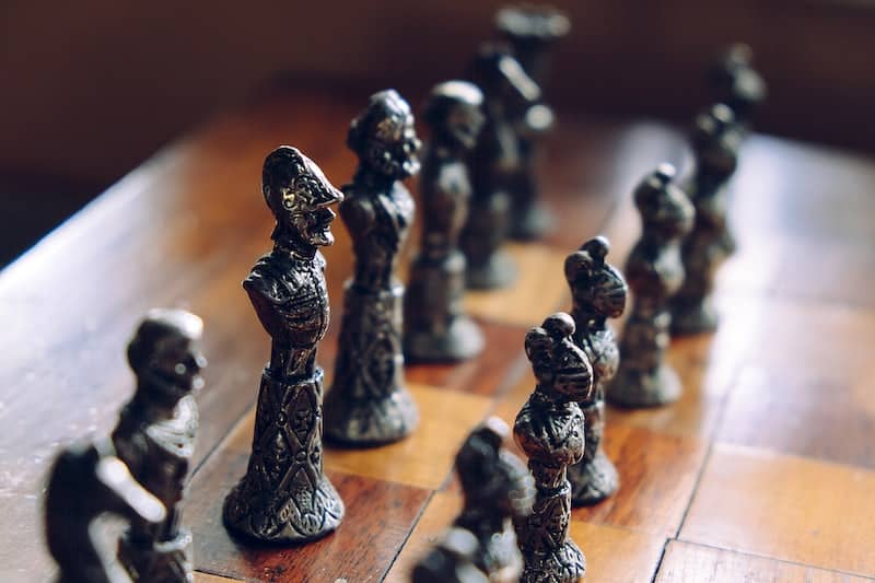 What is the most famous chess set in the world?