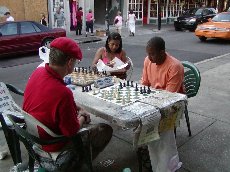 i-like-to-play-chess-in-french-2