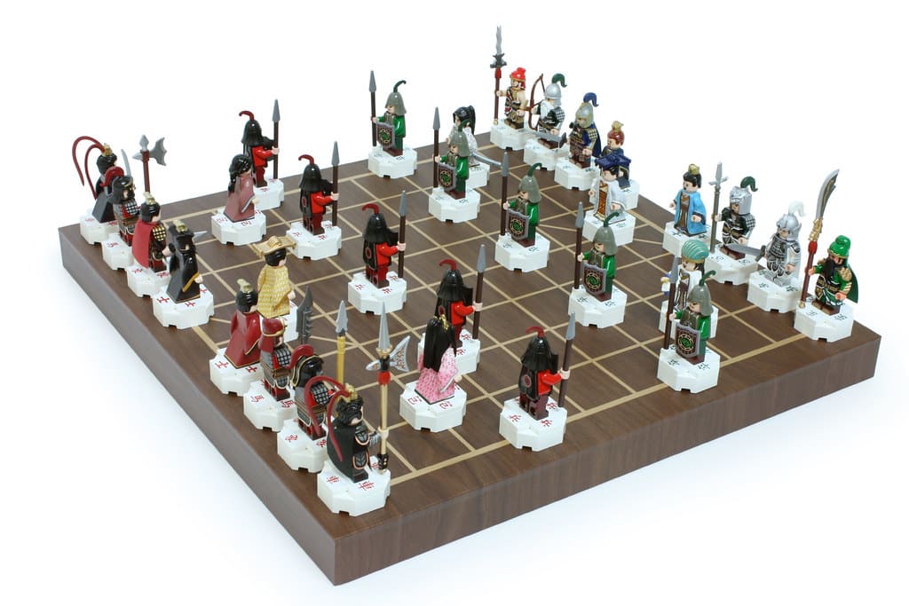 Can you play chess with the Harry Potter Lego chess set?
