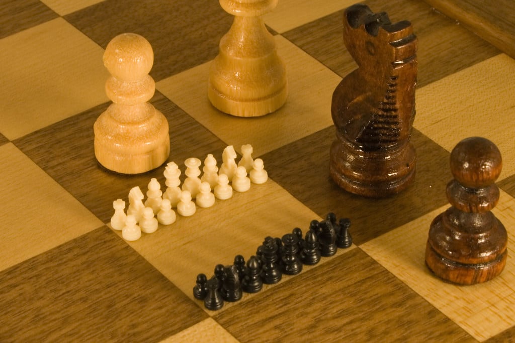How does a self moving chess board work?