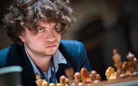 Chess grandmaster accused of cheating after using phone on toilet during  tournament